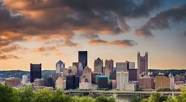 city of pittsburgh cloudy afternoon skyline