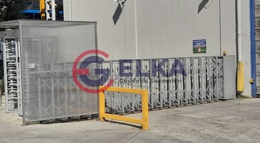 Akordiyon bahçe kapısı, akordiyon kapı, otomatik bahçe kapısı, motorlu bahçe kapısı.