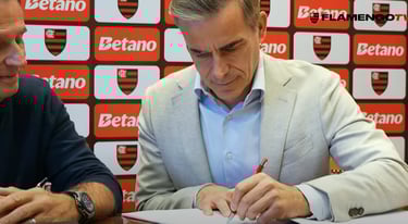 Momento da assinatura do patrocínio histórico da Betano para com o Flamengo.