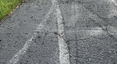 Poor quality asphalt job example