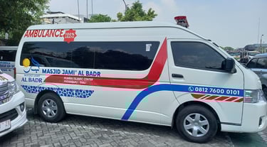 Armada Ambulans Gratis Masjid Jami' Al Badr
