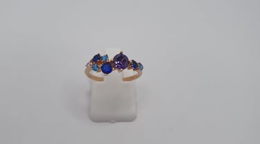 585/14K Gold rings