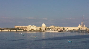 foto do porto chegando a alexandria egito