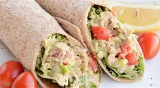 Wrap low carb de atum e requeijão