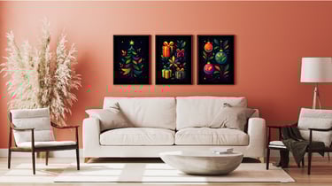 Décoration murale avec des posters de la série Noël Cosmique