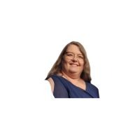 Jennifer- mom of 10 and founder of Restoring Roots