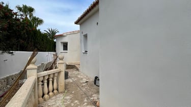 Rehabilitación de fachada con pintura de alta calidad en Javea y alrededores