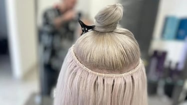 Hair lab UK training course for FEMAILE HAIR EXTENSIONS