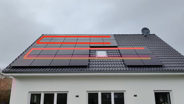 string plan eingezeichnet dokumentation solarmodule schrägdach