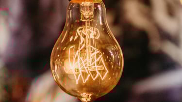 Vintage style LED light bulb
