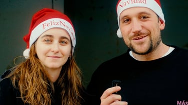 Voluntarios en valencia por la dana en navidad