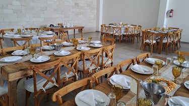 Mobiliario para Eventos de Madera Para Entrega Inmediata