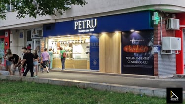 Design fatada spatiu comercial