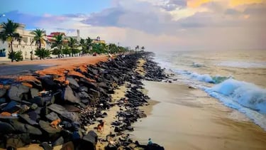 Early sunrise view at Pondy’s rocky shoreline.