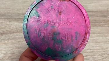 produits en plastique recyclé, bonne fête maman, sous verre  