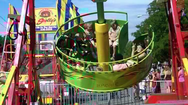 Wrecking Ball ride
