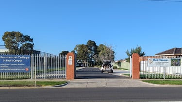 Entrance gate to group dog training in Altona North