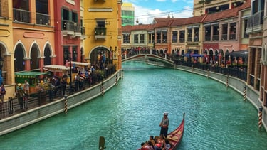 a gondola gondola gondola gondola gondola