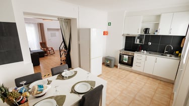cozinha-sundaze-your-nest-açores-gestão-alojamento-local