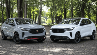 Fiat Fastback Abarth e Turbo 200 lado a lado em comparação visual