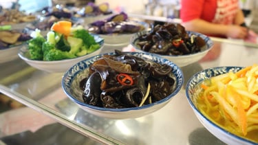 refeição, comida saudável como vegetais e salada