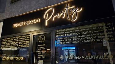FACADE VITRINE SALON COIFFURE PRESTIGE
