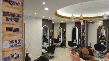 INTERIEUR SALON COIFFURE PRESTIGE