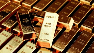 Gold Shines Amid Inflation Fears and Geopolitical Tensions: Is $2,700 Within Reach?