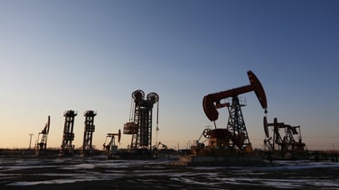 Oil Markets Gain Momentum: China’s Stimulus and U.S. Inventory Drop Fuel Optimism