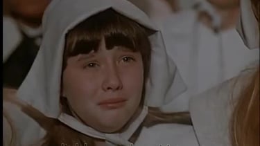 Shannon Doherty in Voyagers