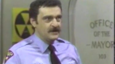 Victor French in Carter Country