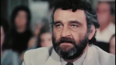 Victor French in Petrocelli