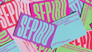 Market Navigator Graphic Design Trends in Dubai 2025