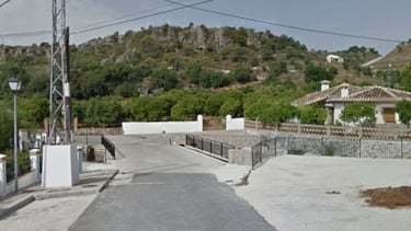 Zona de aparcamiento utilizada como punto de encuentro para el barranco de Jorox