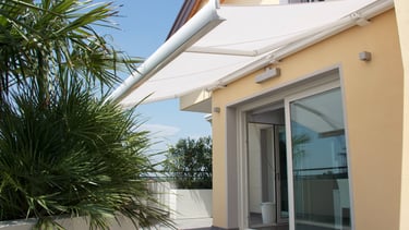 Store extérieur