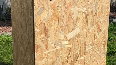 Armoire de sellerie Shet fermée avec étagères