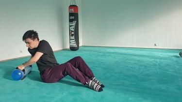russian twist aquafitbag personal trainer
