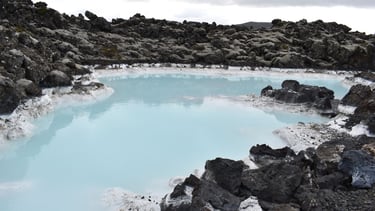 foto da lagoa azul em Reykjavik