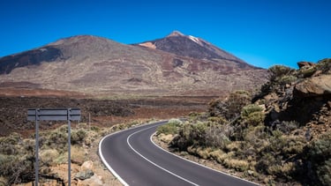 foto vista panoramica do caminho ao vulcao teide em tenerife
