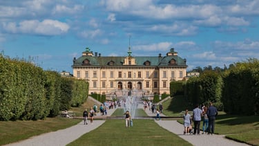 foto vista do palacio de drottningholm