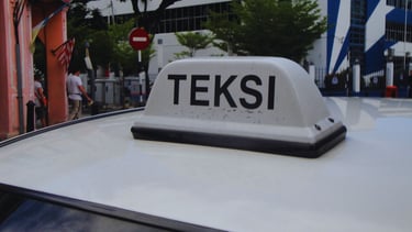 foto de um taxi em penang