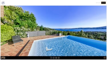 Une vue panoramique à 360 degrés sur Saint-Tropez avec une vue imprenable sur la mer