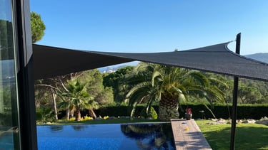 Mooi strak schaduwdoek 