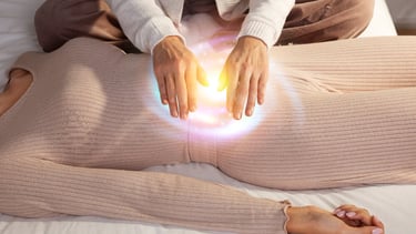 Séance de soin énergétique pour accompagner la libération cellulaire des mémoires traumatiques