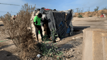 "THIS JUNGO LIFE" takes us inside the lives of young refugees and asylum seekers from Sudan, living on the streets of Morocco