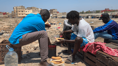 "THIS JUNGO LIFE" takes us inside the lives of young refugees and asylum seekers from Sudan, living on the streets of Morocco