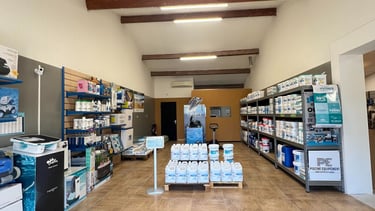 Magasin Piscine Equipement Bezouce et Nîmes