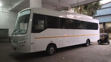 Double door vanity van on rent