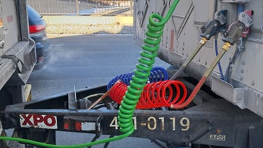 New airlines and fittings on-site trailer repair