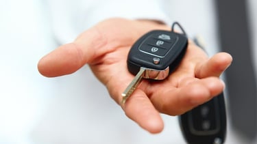 apertura de coches sin llave en menos de 1 hora, extraccion de llave rota, duplicado de llave coche